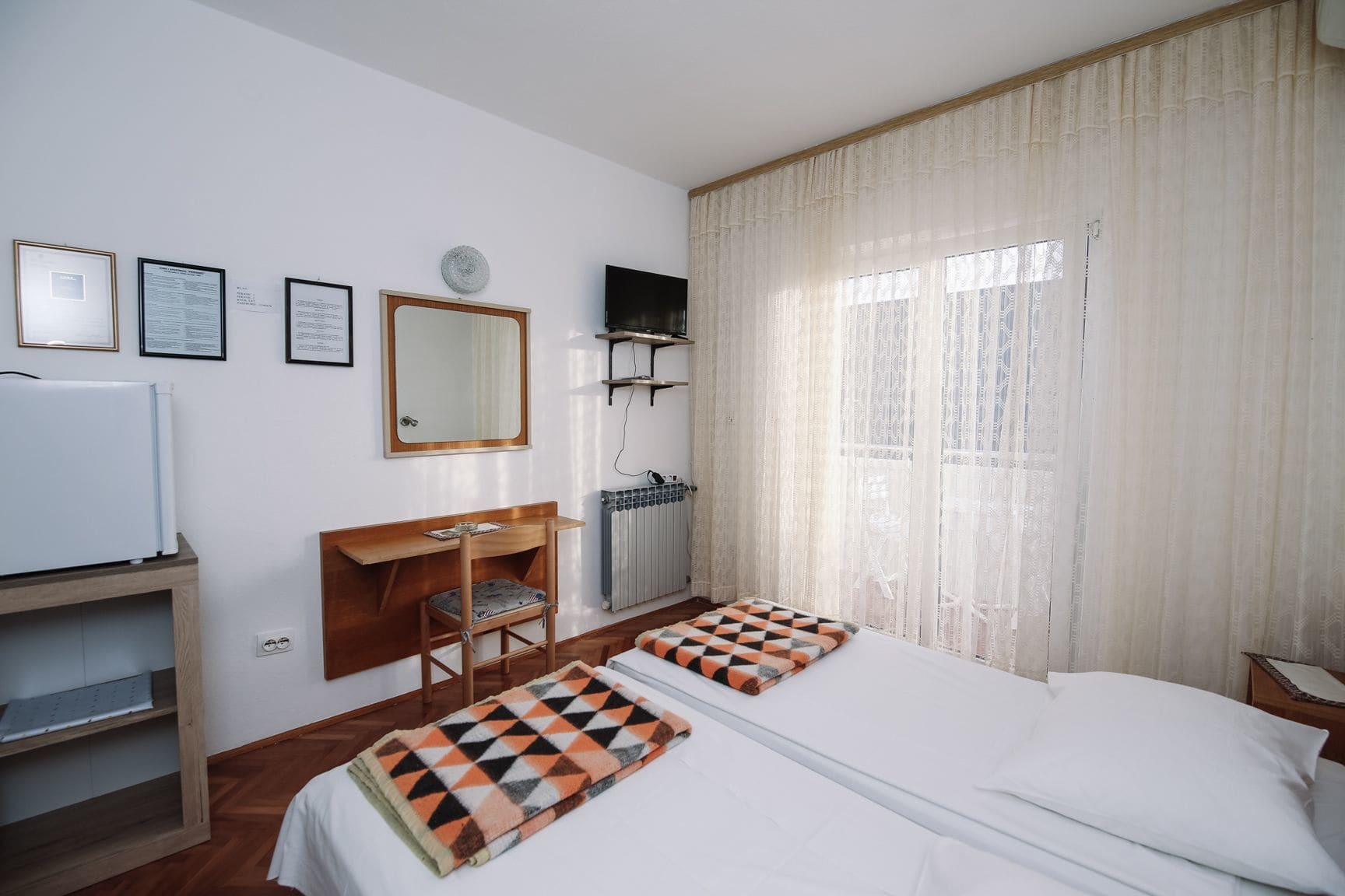נובליה Apartments & Rooms Peranic מראה חיצוני תמונה