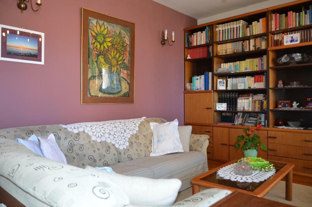 נובליה Apartments & Rooms Peranic מראה חיצוני תמונה