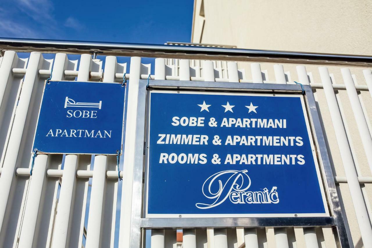 נובליה Apartments & Rooms Peranic מראה חיצוני תמונה