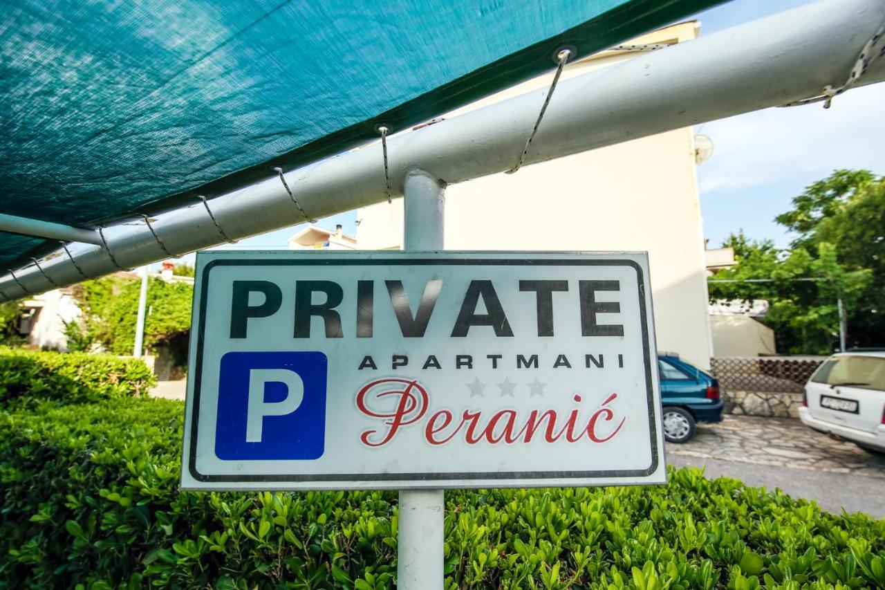 נובליה Apartments & Rooms Peranic מראה חיצוני תמונה